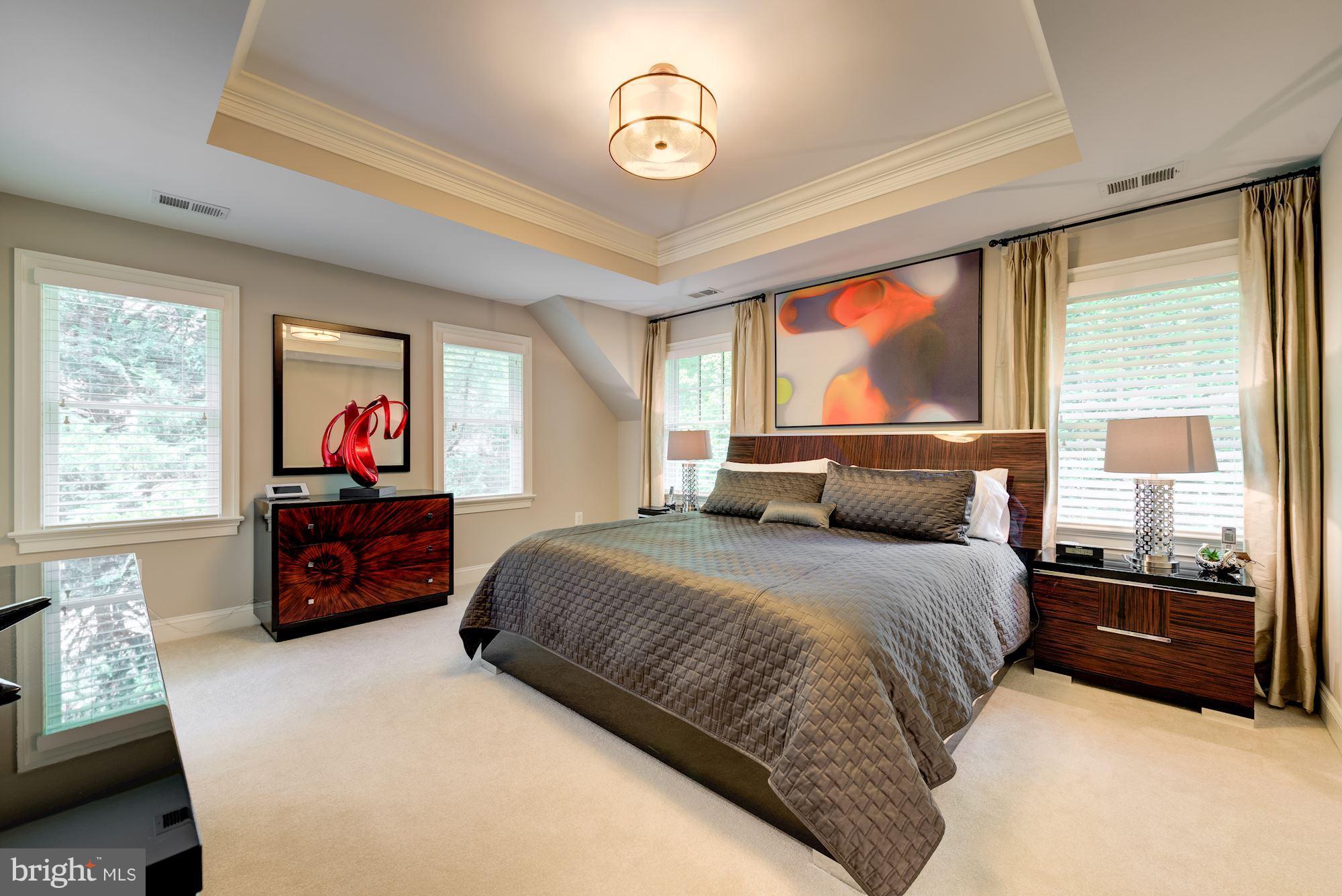 6834 St Albans Road McLean, VA 22101 - Photo 13 of 30 Spacious master bedroom with tray ceiling