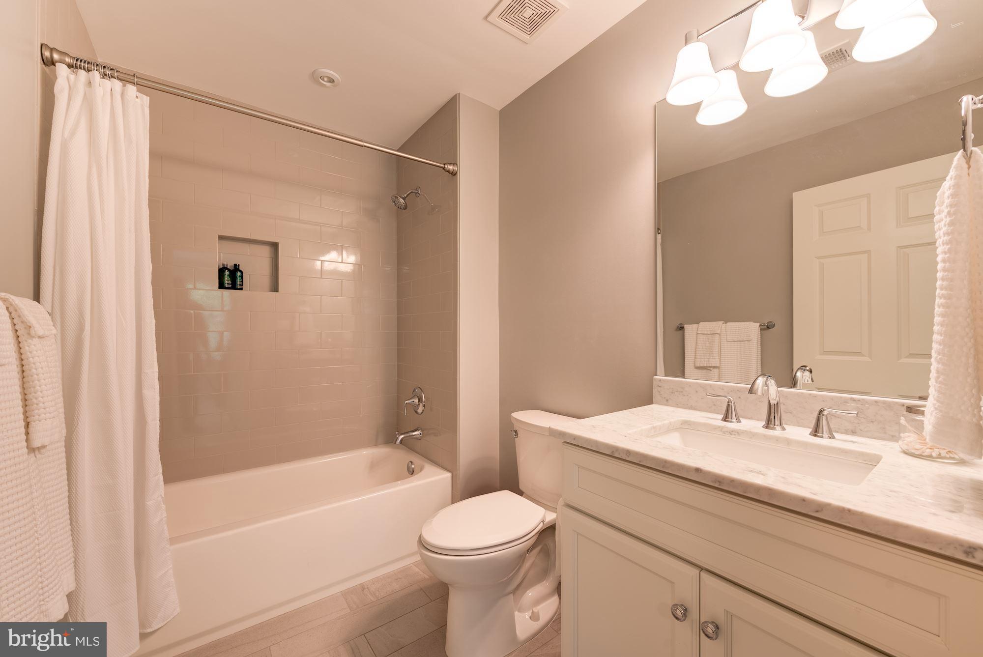 6834 St Albans Road McLean, VA 22101 - Photo 21 of 30 Full bathroom #3 connects to bedroom #4