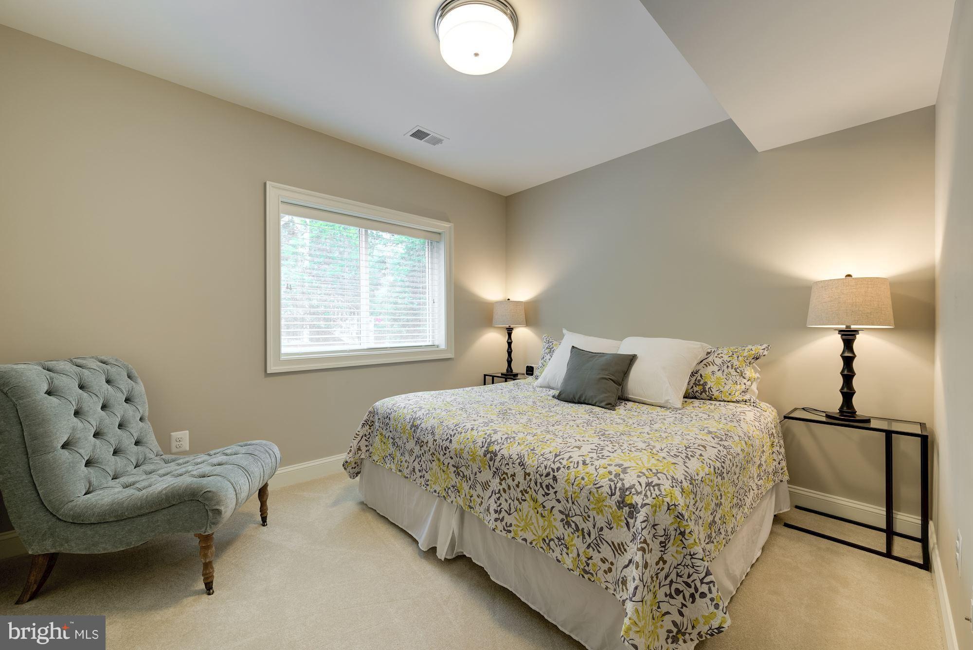 6834 St Albans Road McLean, VA 22101 - Photo 26 of 30 Bedroom #5 large enough for king bed