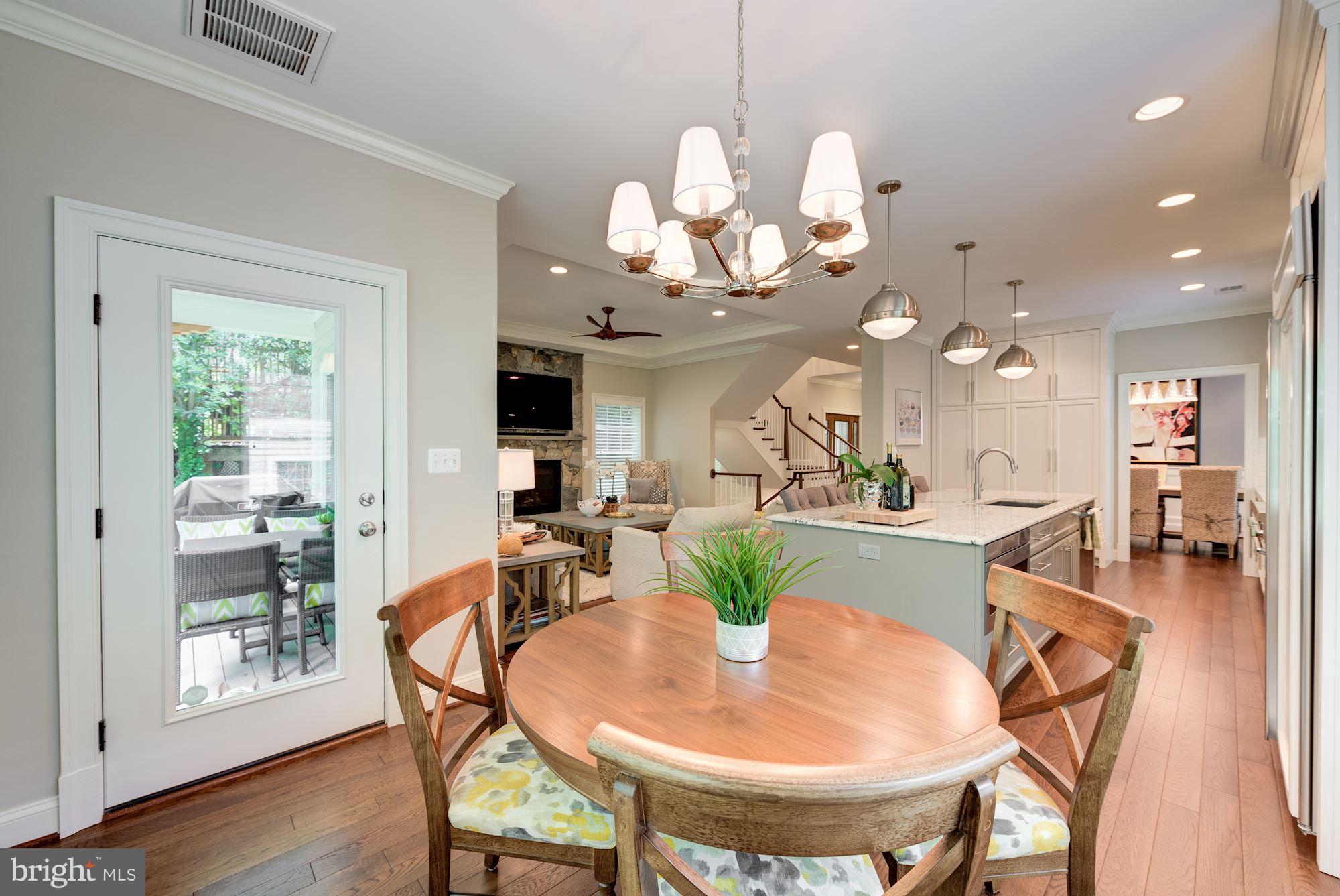 6834 St Albans Road McLean, VA 22101 - Photo 7 of 30 Kitchen breakfast area