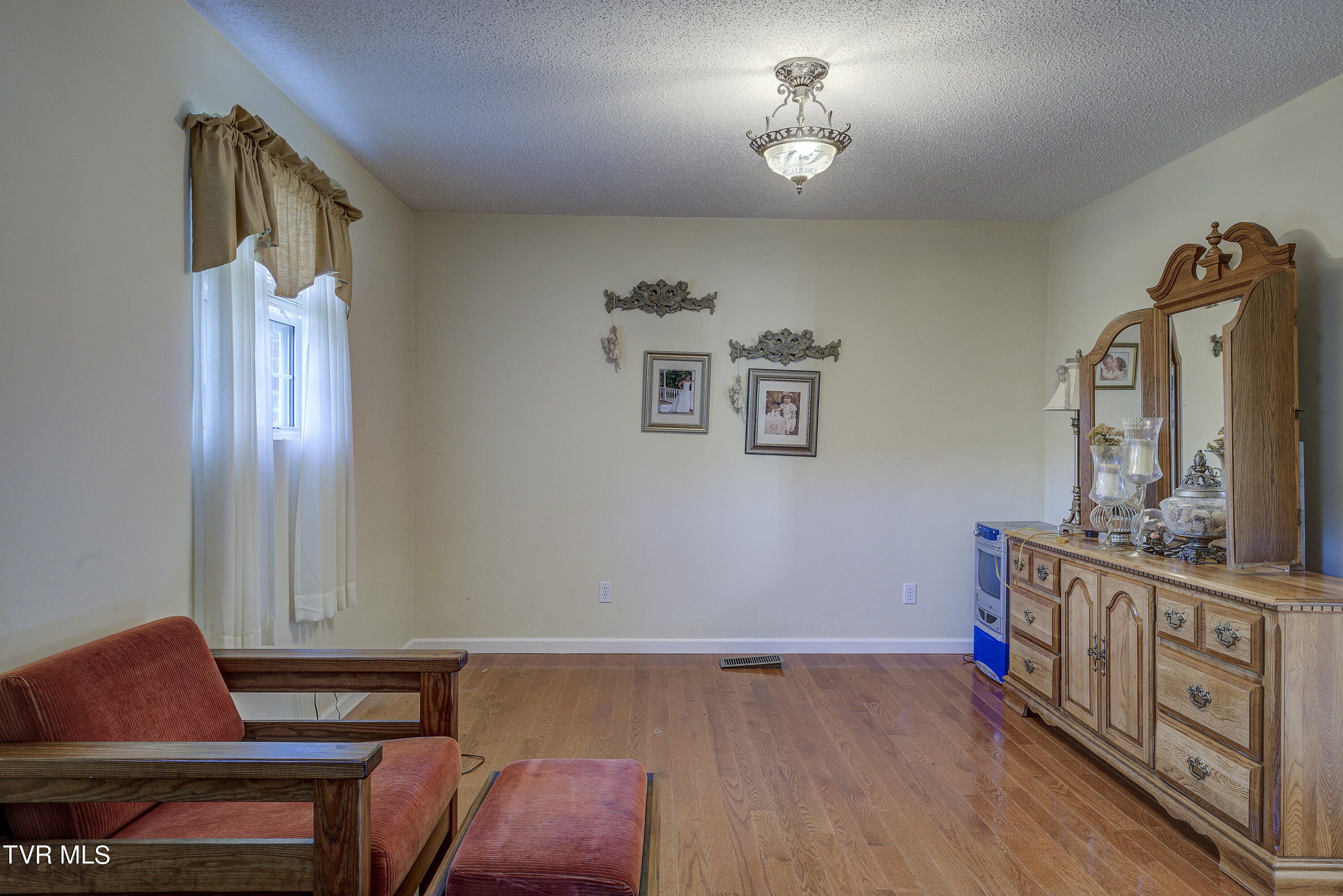 133 Townson Road Roan Mountain, TN 37687 - Photo 20 of 49 Townson-14