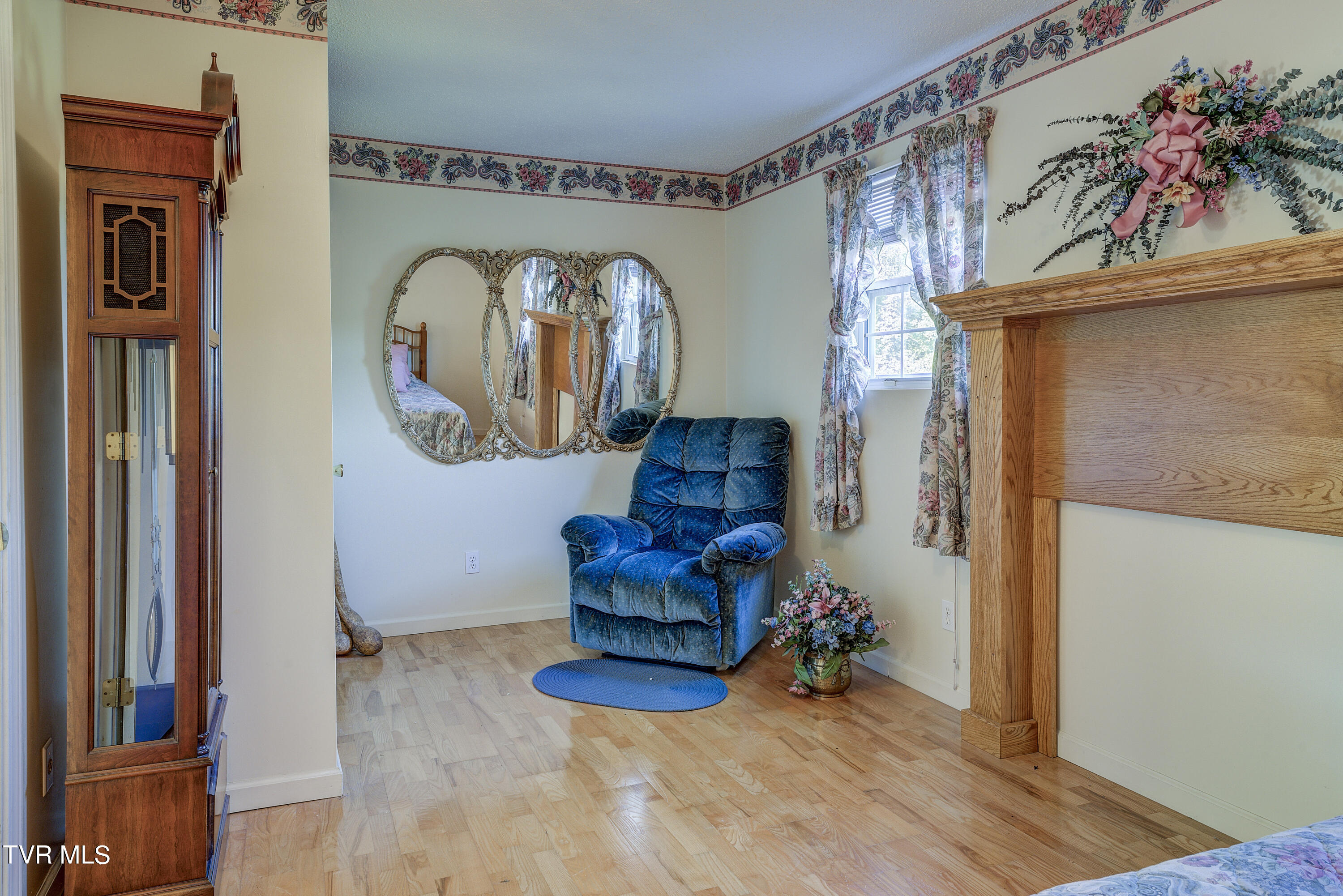 133 Townson Road Roan Mountain, TN 37687 - Photo 29 of 49 Townson-22