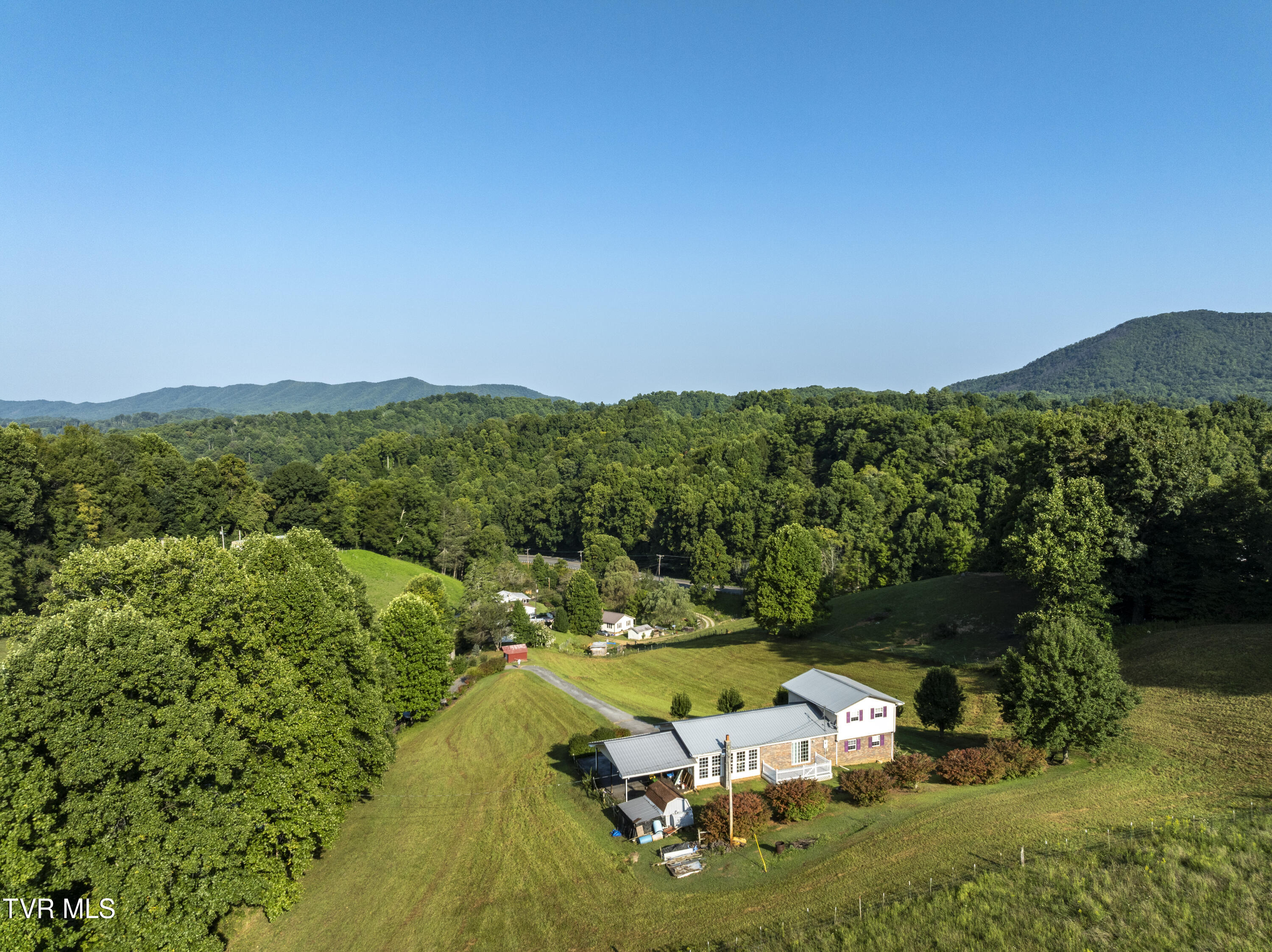 133 Townson Road Roan Mountain, TN 37687 - Photo 42 of 49 Townson-aerials-4