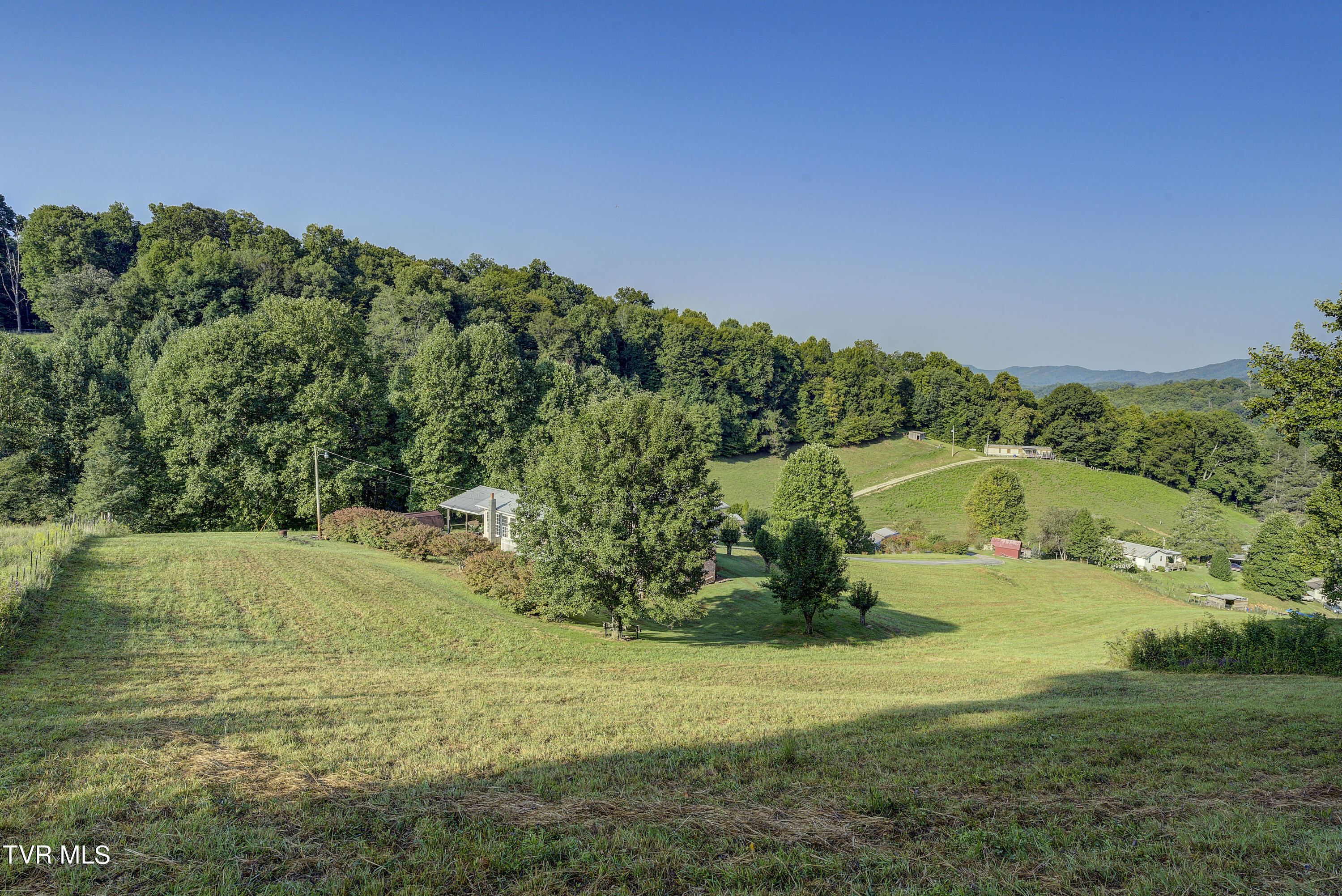 133 Townson Road Roan Mountain, TN 37687 - Photo 45 of 49 Townson-37