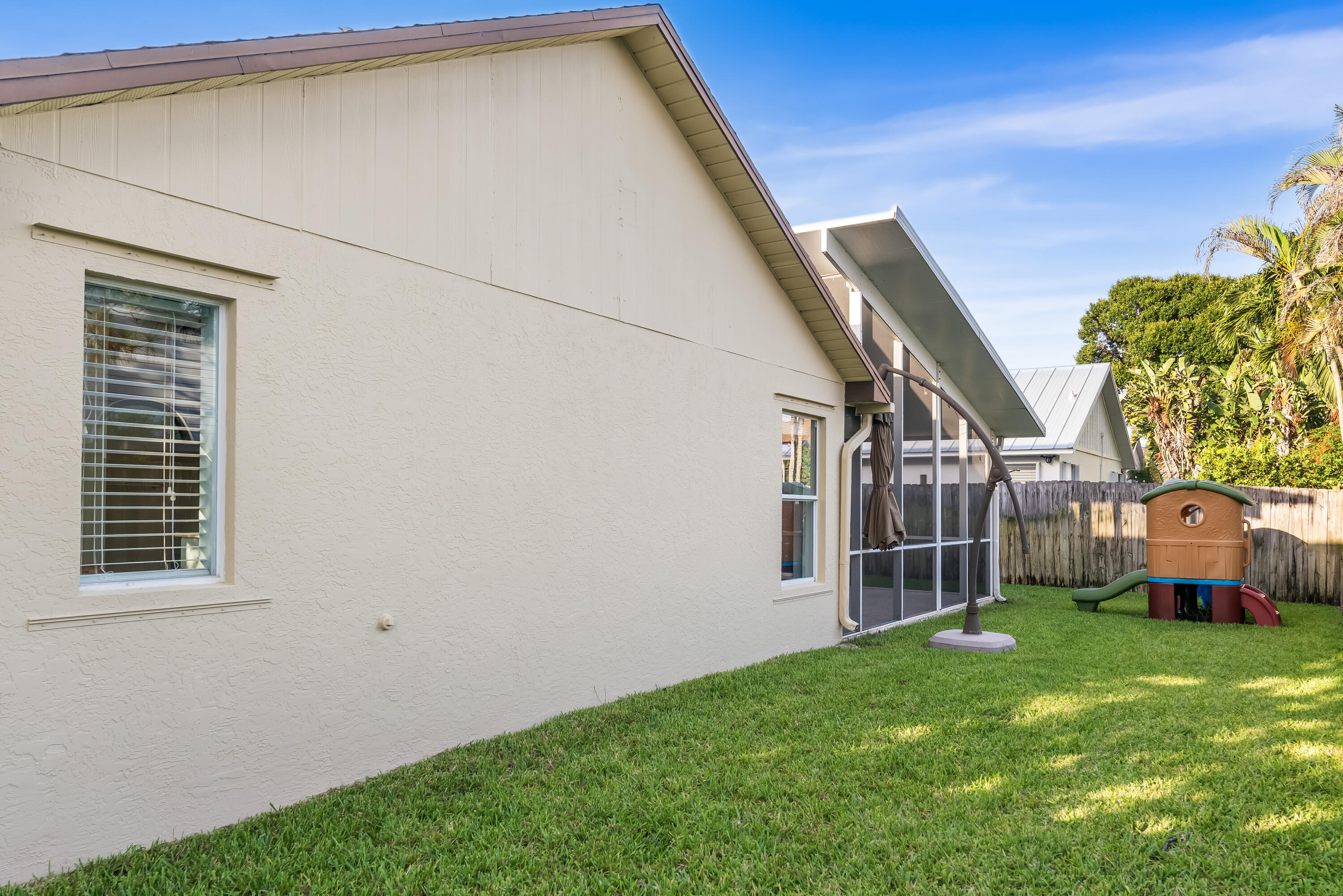 6118 Pompano Street Jupiter, FL 33458 - Photo 37 of 43 DSC03209