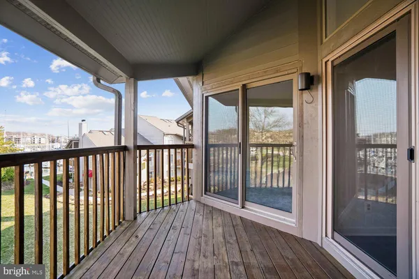 $675,000 | 2108 Chesapeake Harbour Drive East, Unit 201, Annapolis, MD 21403
