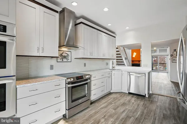 $675,000 | 2108 Chesapeake Harbour Drive East, Unit 201, Annapolis, MD 21403
