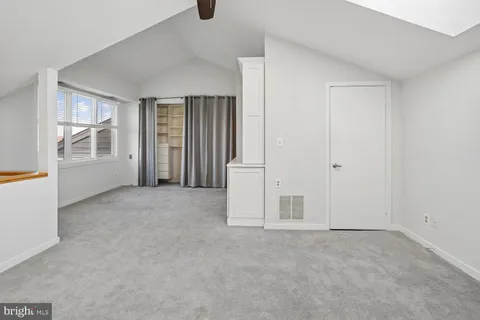 $675,000 | 2108 Chesapeake Harbour Drive East, Unit 201, Annapolis, MD 21403