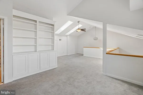 $675,000 | 2108 Chesapeake Harbour Drive East, Unit 201, Annapolis, MD 21403