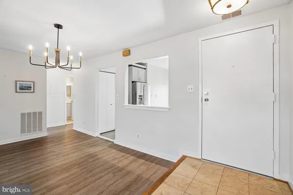 $675,000 | 2108 Chesapeake Harbour Drive East, Unit 201, Annapolis, MD 21403