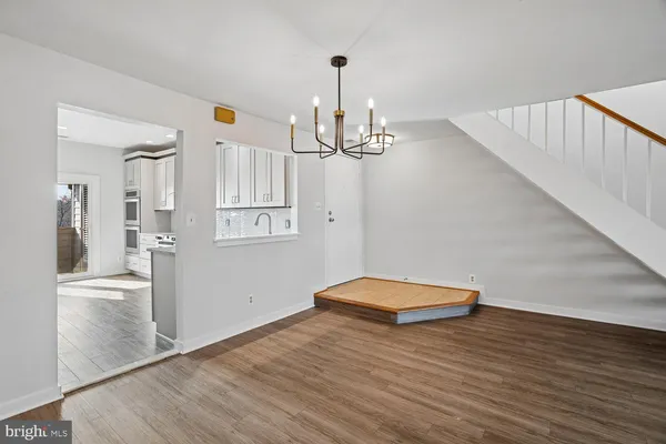 $675,000 | 2108 Chesapeake Harbour Drive East, Unit 201, Annapolis, MD 21403