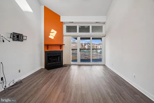 $675,000 | 2108 Chesapeake Harbour Drive East, Unit 201, Annapolis, MD 21403
