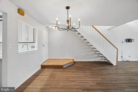 $675,000 | 2108 Chesapeake Harbour Drive East, Unit 201, Annapolis, MD 21403