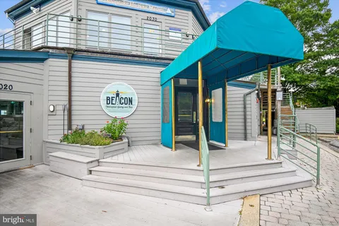 $675,000 | 2108 Chesapeake Harbour Drive East, Unit 201, Annapolis, MD 21403