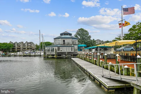 $665,000 | 2108 Chesapeake Harbour Drive, Unit 201, Annapolis, MD 21403