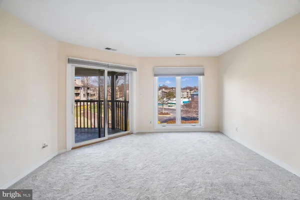 $675,000 | 2108 Chesapeake Harbour Drive East, Unit 201, Annapolis, MD 21403