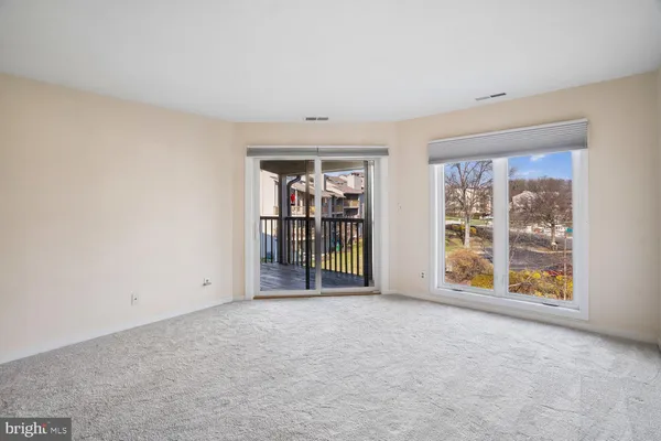 $675,000 | 2108 Chesapeake Harbour Drive East, Unit 201, Annapolis, MD 21403