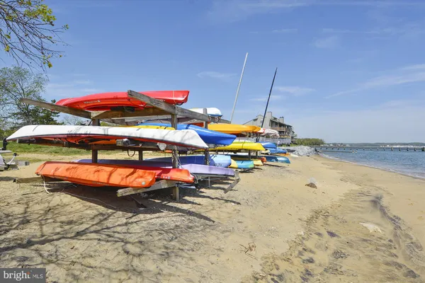 $675,000 | 2108 Chesapeake Harbour Drive East, Unit 201, Annapolis, MD 21403