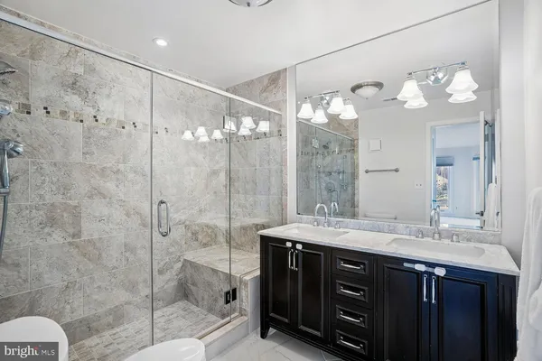 $675,000 | 2108 Chesapeake Harbour Drive East, Unit 201, Annapolis, MD 21403