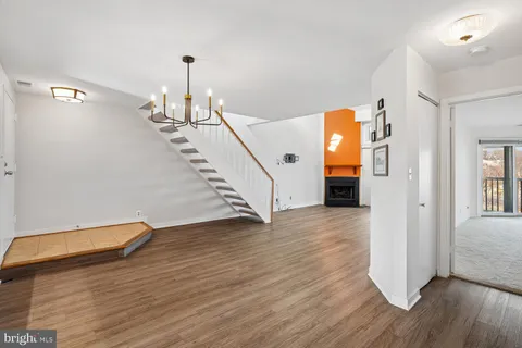 $665,000 | 2108 Chesapeake Harbour Drive, Unit 201, Annapolis, MD 21403