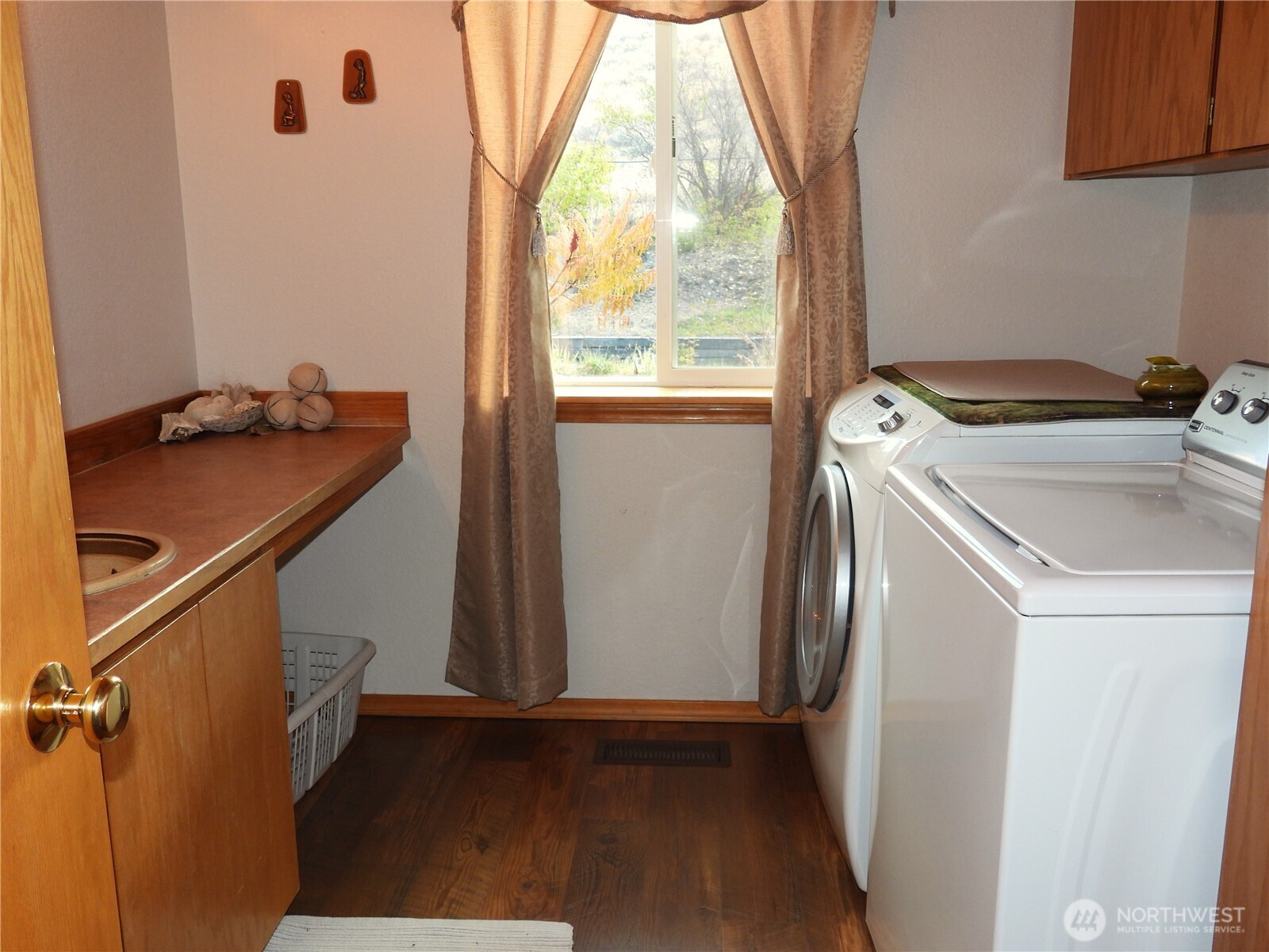 464 State Rte 20 Tonasket, WA 98855 - Photo 12 of 40 a room with storage and utility