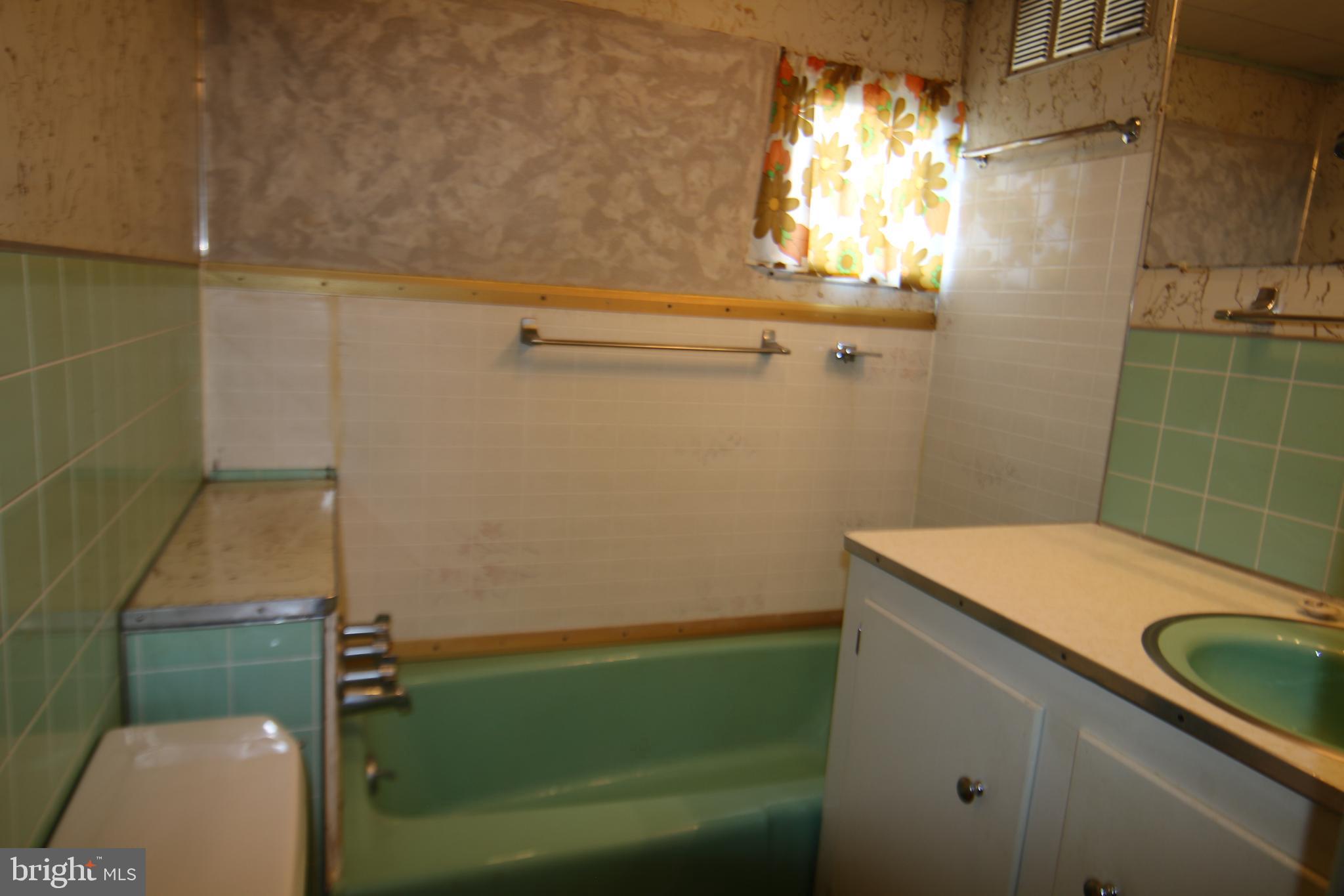 108 Hutton Road New Cumberland, PA 17070 - Photo 9 of 17 Gallery Image 9