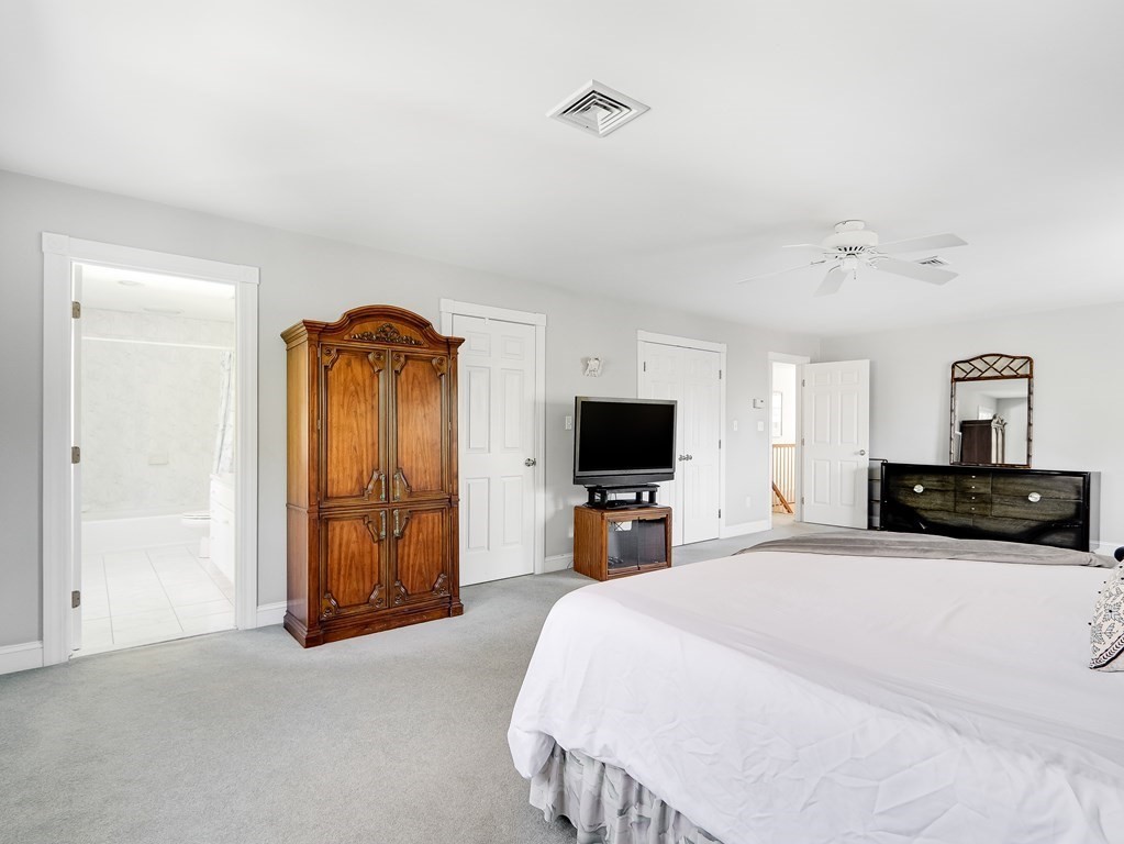 71 Upland Road Needham, MA 02492 - Photo 20 of 41 Gallery Image 20