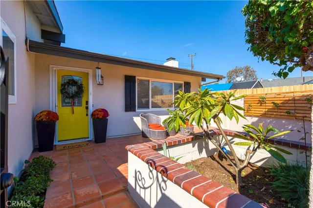 $1,399,000 | 3141 Barbados Place, Costa Mesa, CA 92626