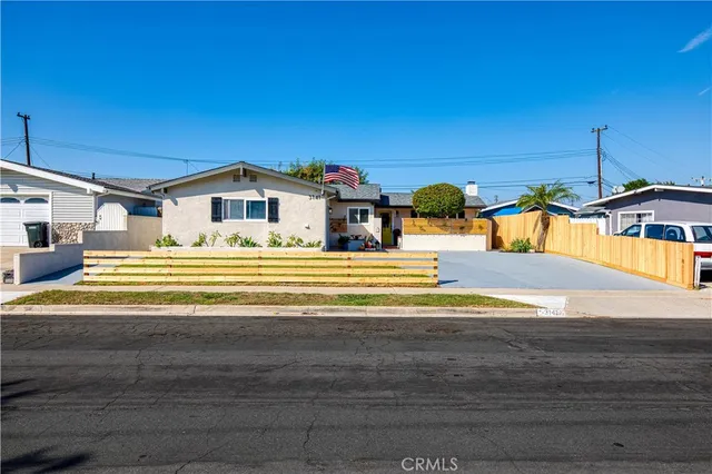 $1,399,000 | 3141 Barbados Place, Costa Mesa, CA 92626