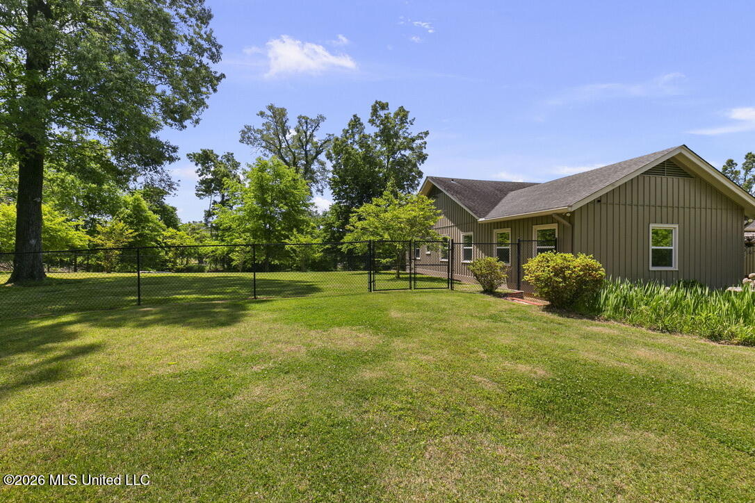 1815 Old Benton Road Yazoo City, MS 39194 - Photo 31 of 31 CB5D81D0-1BBF-41F3-8439-A0D653E5F245_1_1