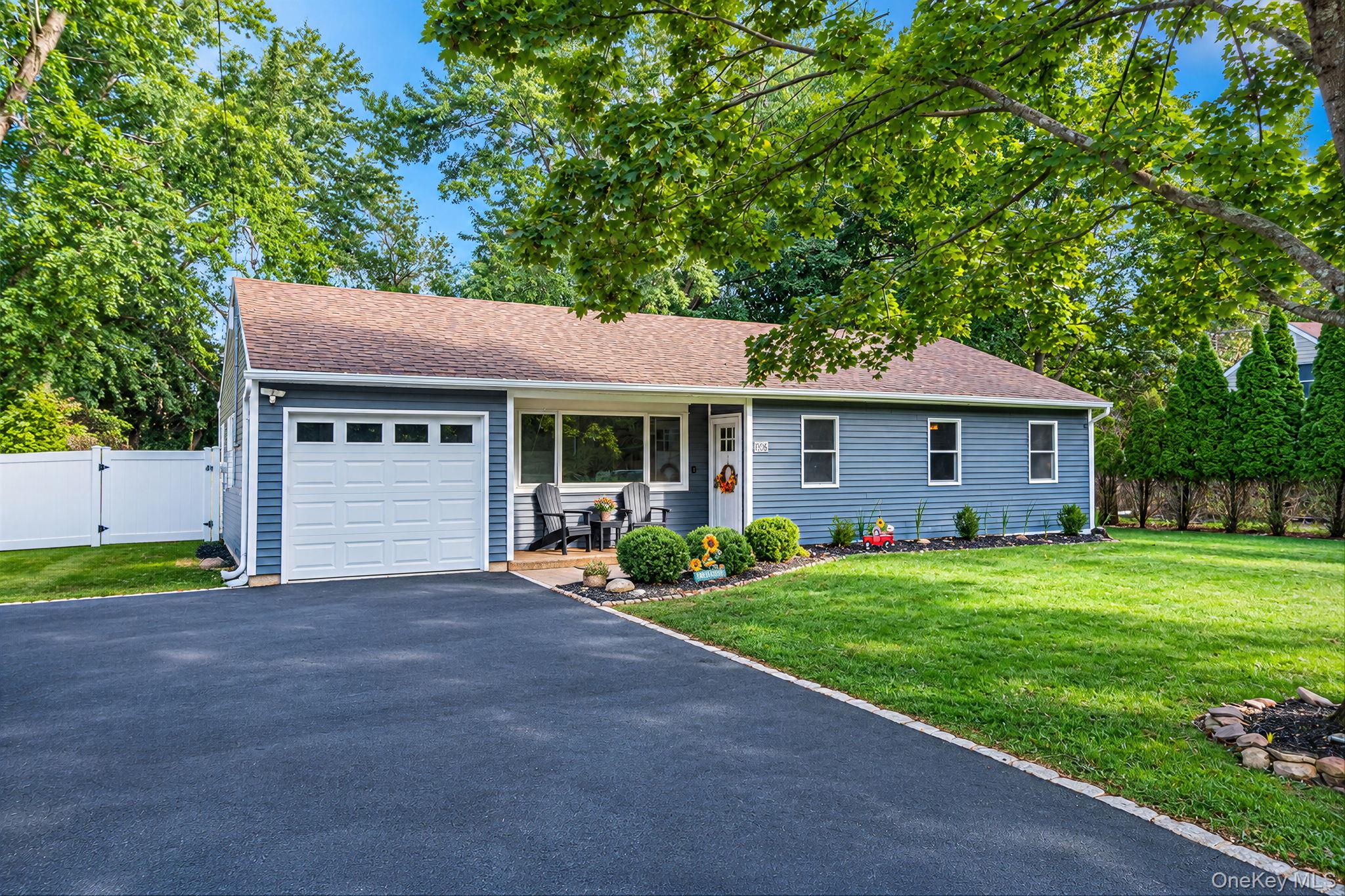 105 Raynor Road Ridge, NY 11961 - Photo 1 of 27 Front View