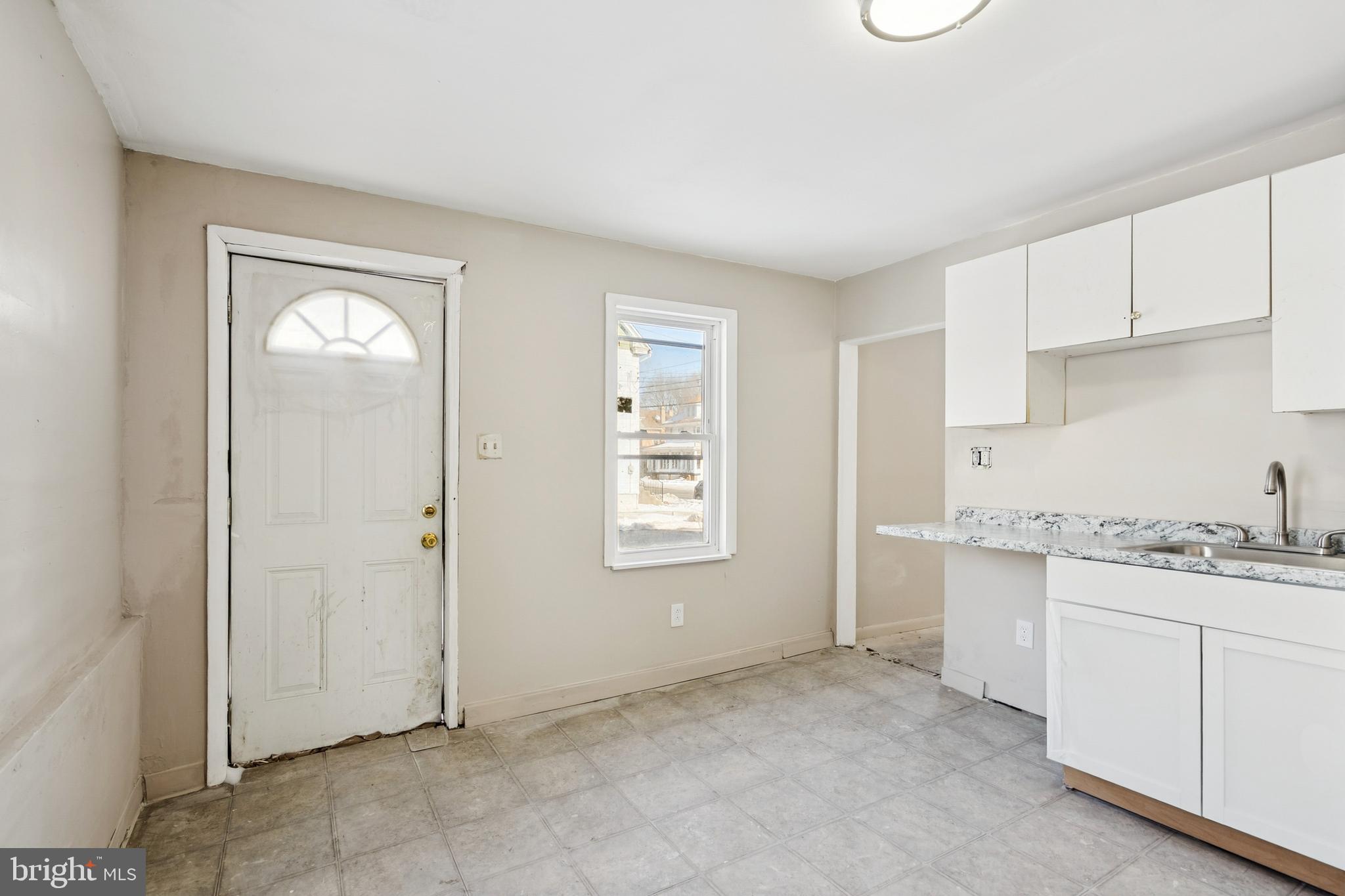 369 East Broadway Salem, NJ 08079 - Photo 11 of 28 Kitchen