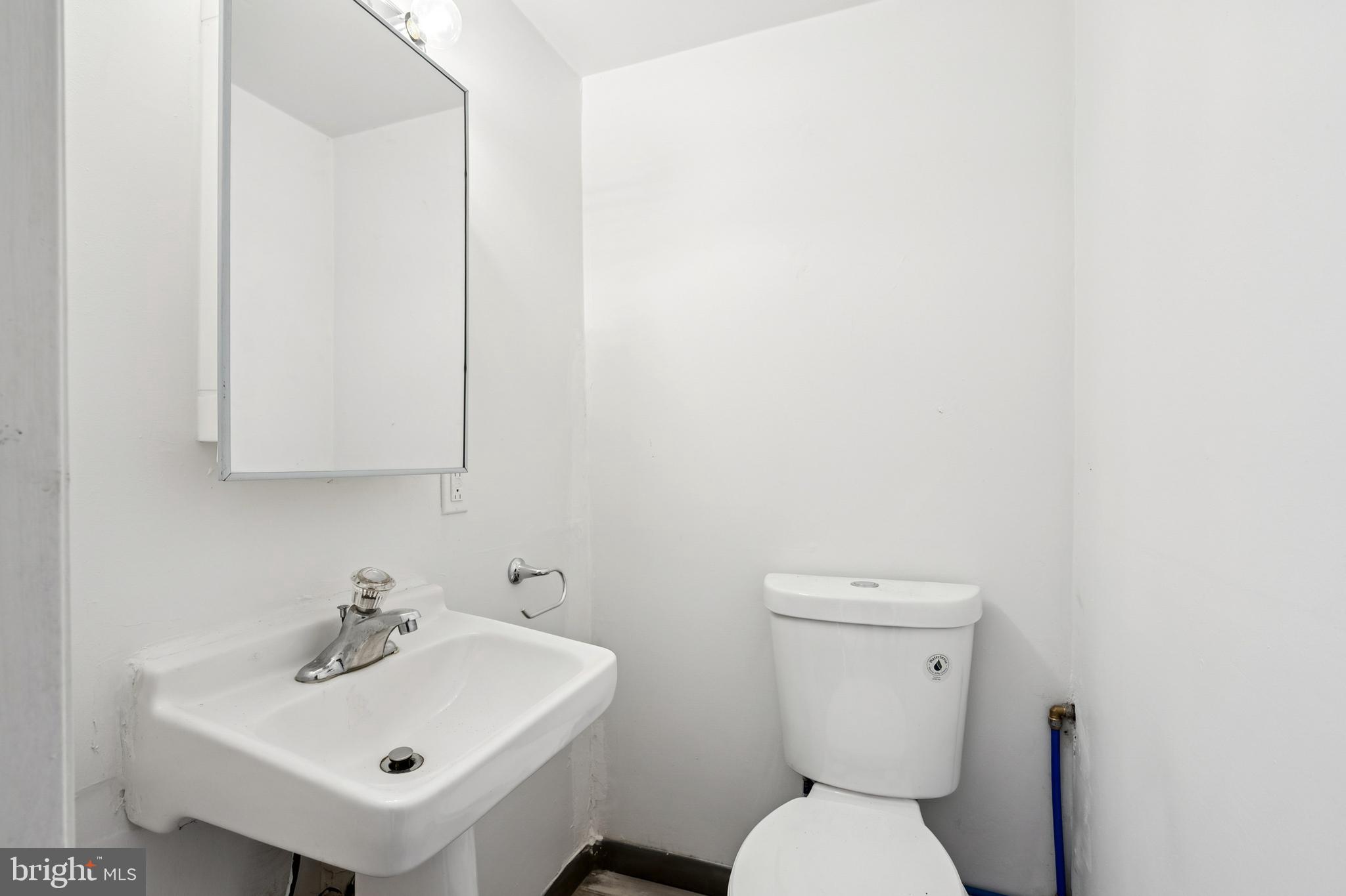 369 East Broadway Salem, NJ 08079 - Photo 13 of 28 Half Bathroom
