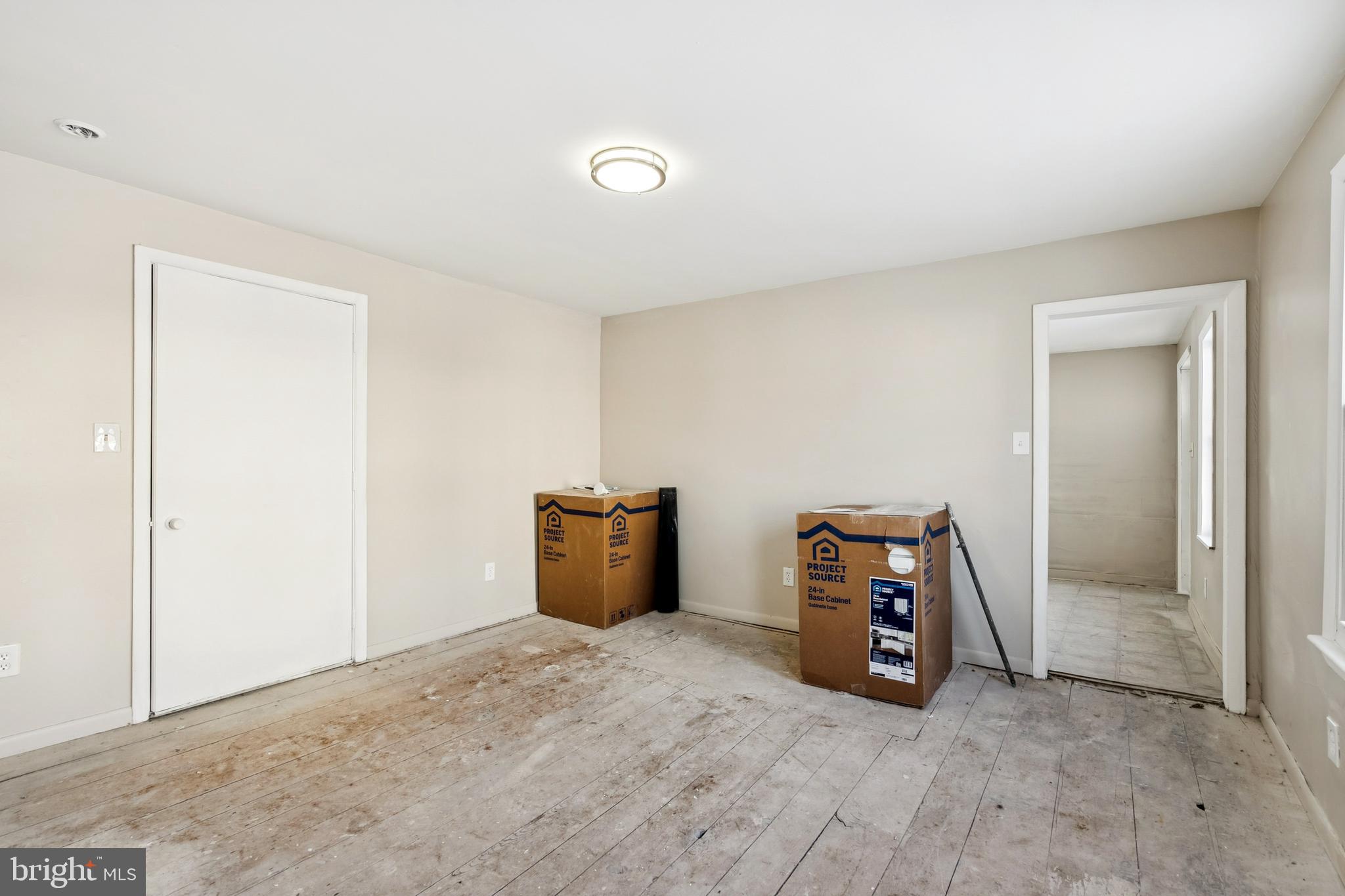 369 East Broadway Salem, NJ 08079 - Photo 5 of 28 Dining room