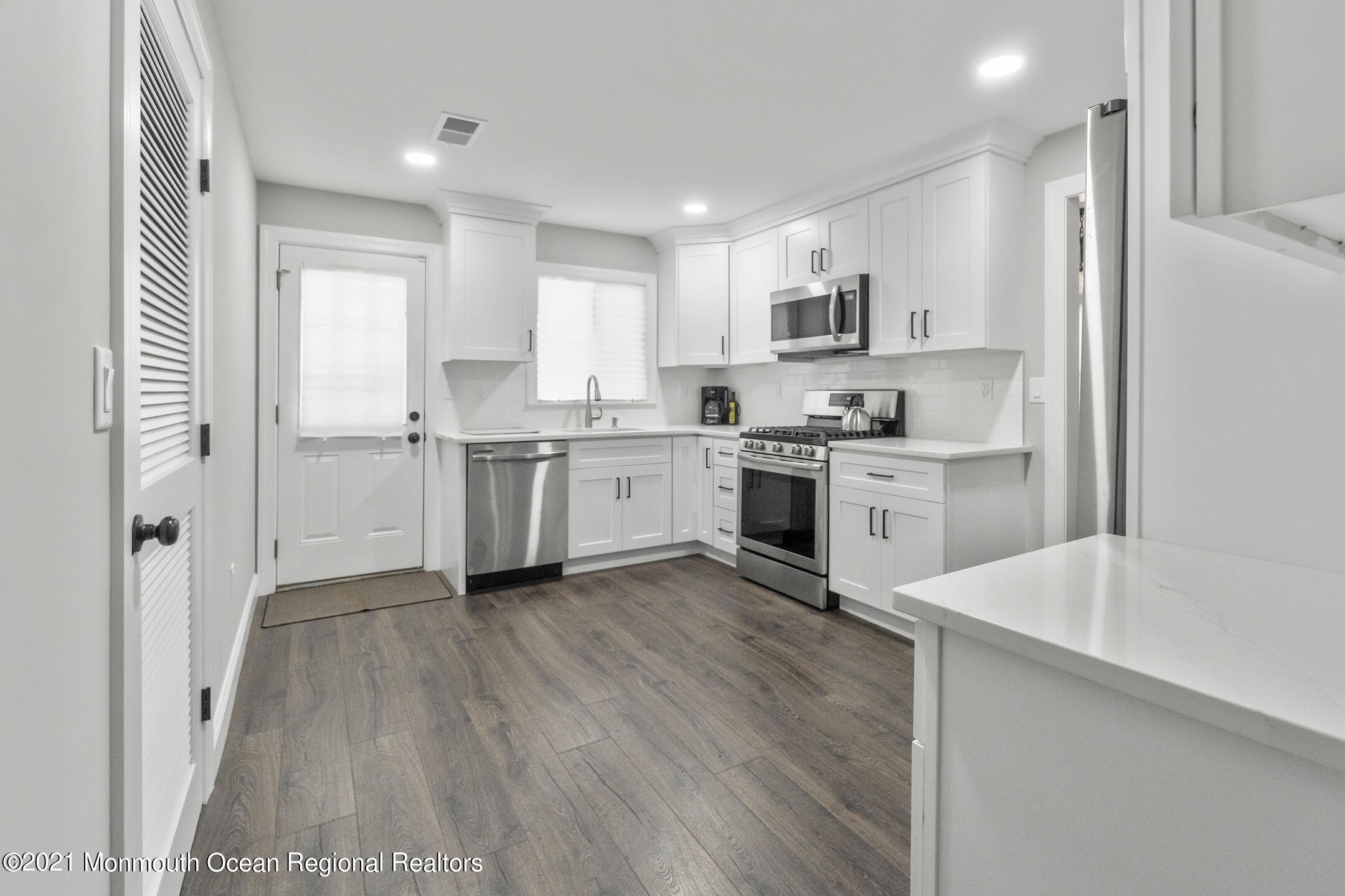76 London Road Brick, NJ 08723 - Photo 10 of 36 2021-06-29 11.35.48