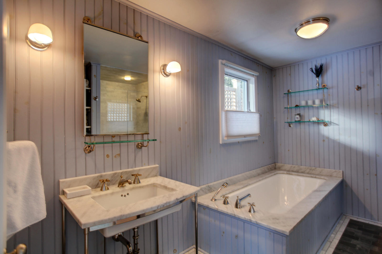 42 Rhoen Road Austerlitz, NY 12017 - Photo 25 of 43 a bathroom with a tub sink and mirror