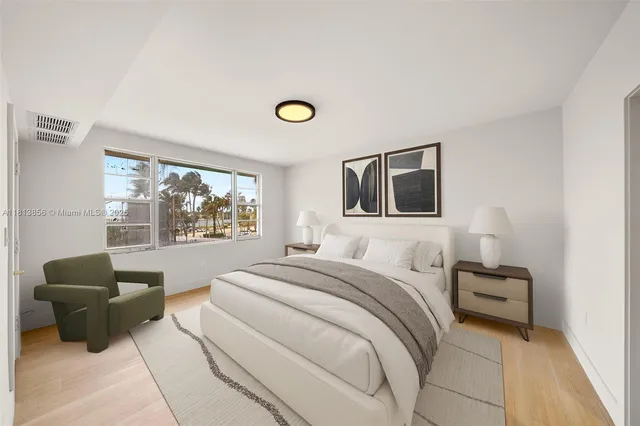 $10,000 | 5255 Collins Avenue, Unit 2J, Miami Beach, FL 33140