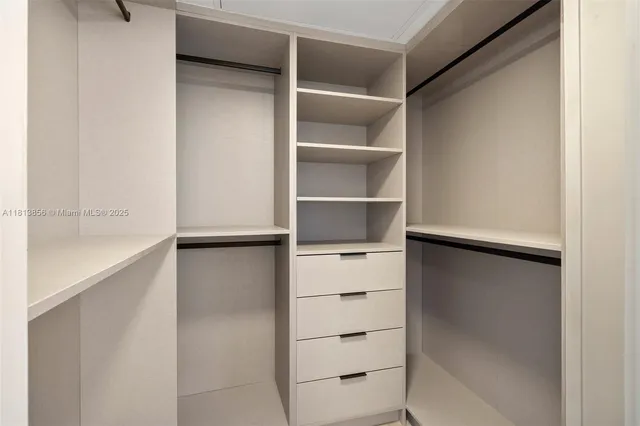 $10,000 | 5255 Collins Avenue, Unit 2J, Miami Beach, FL 33140