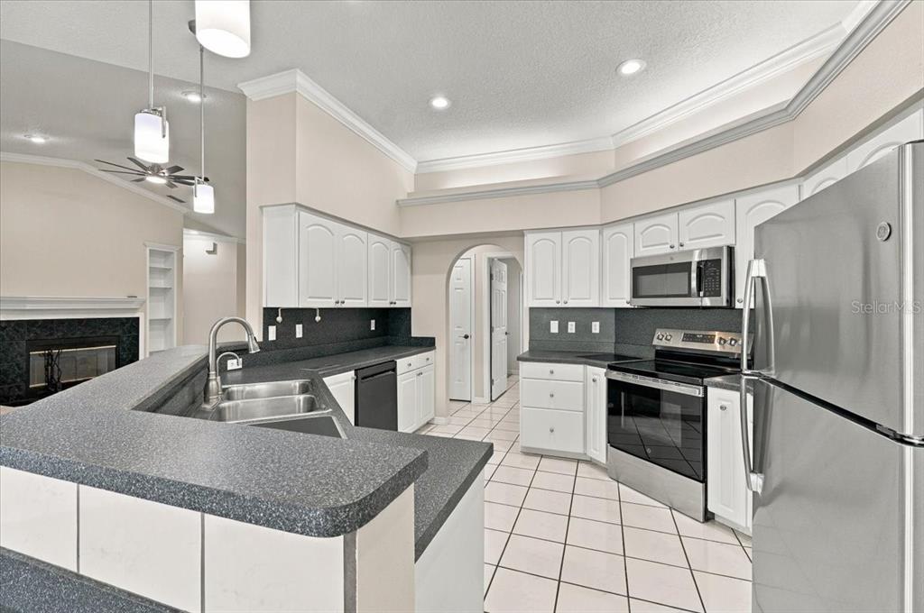 557 Sutton Road Auburndale, FL 33823 - Photo 13 of 40 Gallery Image 13