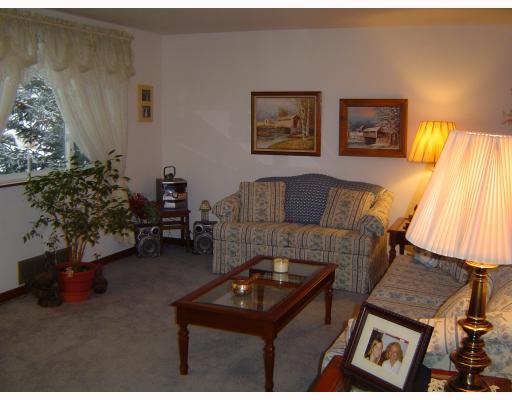 108 Frederick Road Economy, PA 15005 - Photo 2 of 10 Living Room.