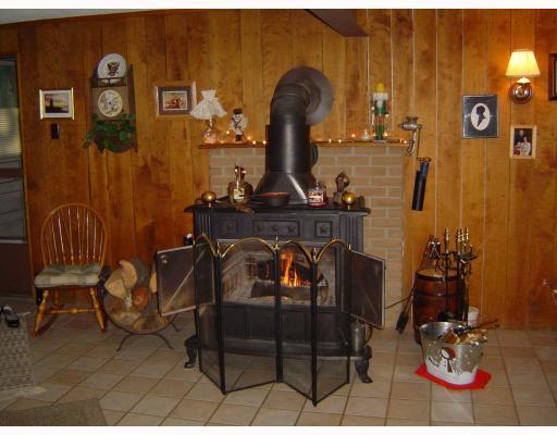 108 Frederick Road Economy, PA 15005 - Photo 8 of 10 Den/Family/Great Room.