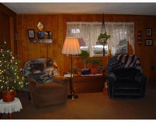 108 Frederick Road Economy, PA 15005 - Photo 9 of 10 Den/Family/Great Room.
