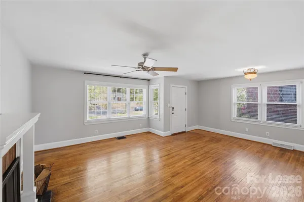 $2,400 | 2214 Arnold Drive, Charlotte, NC 28205