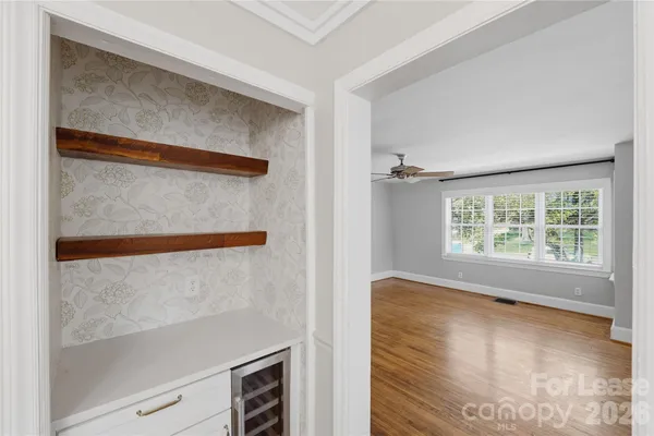 $2,400 | 2214 Arnold Drive, Charlotte, NC 28205