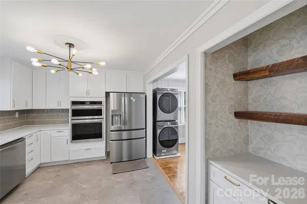 $2,400 | 2214 Arnold Drive, Charlotte, NC 28205