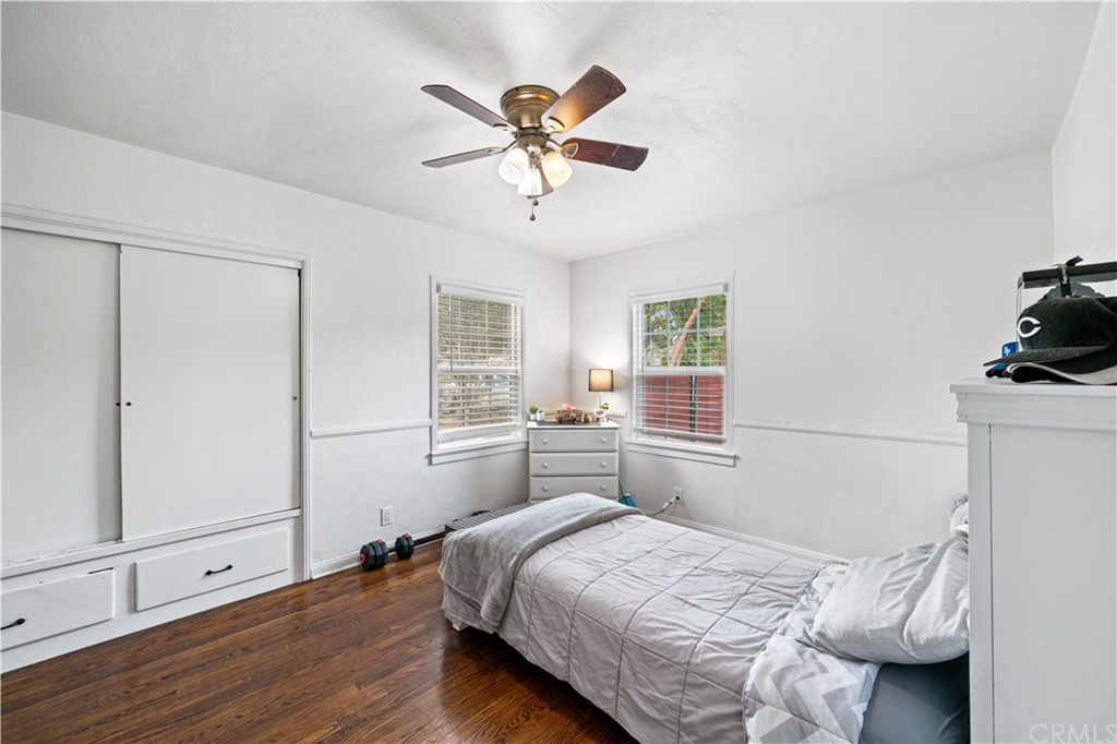 4909 El Molino Avenue Riverside, CA 92504 - Photo 14 of 33 a bedroom with a bed and a window