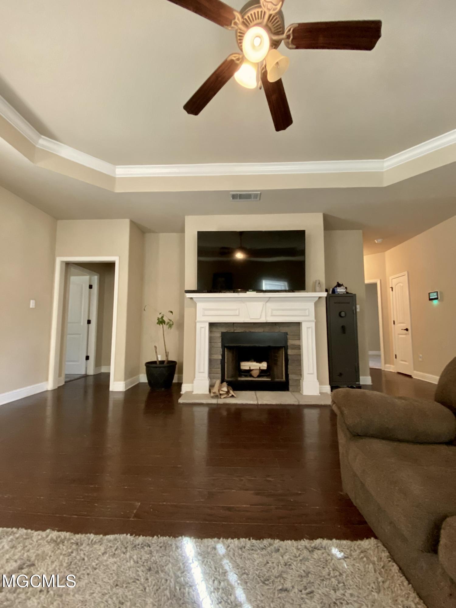 14415 North Swan Road Gulfport, MS 39503 - Photo 11 of 31 62918E53-813E-467D-8E66-E1BC5CBA3913_1_2