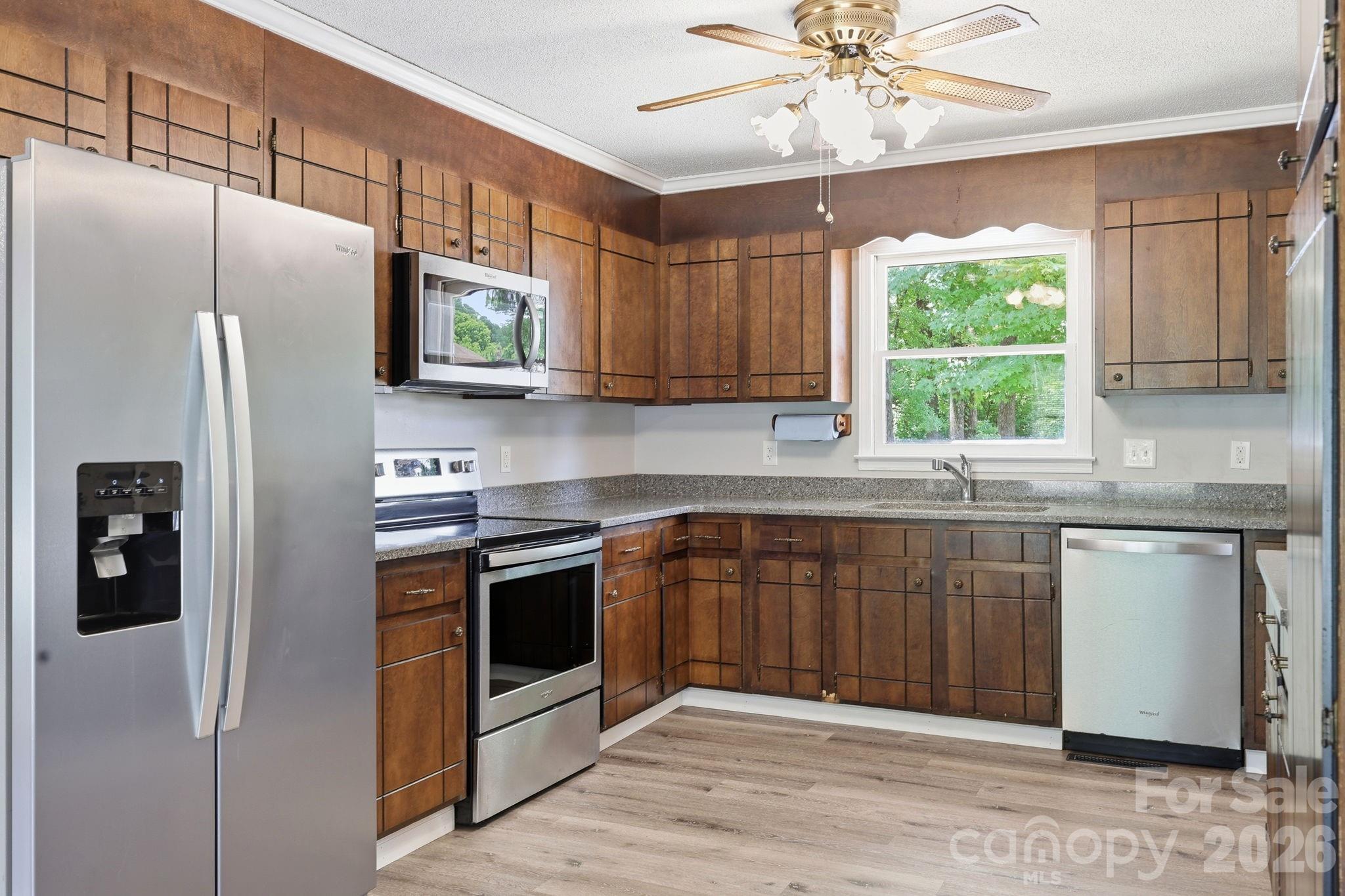 302 South Mccoy Road Salisbury, NC 28144 - Photo 8 of 39