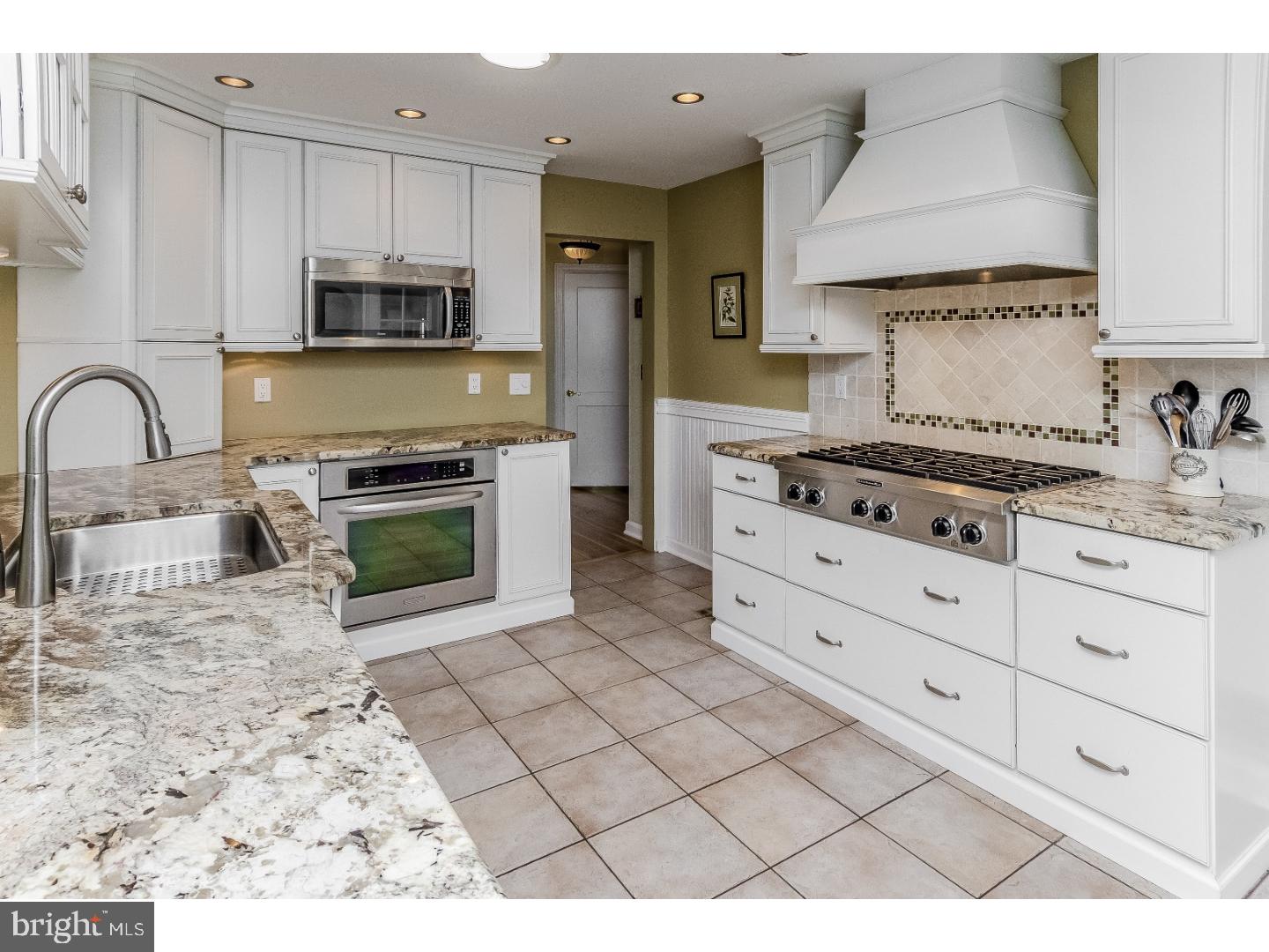 31 Cranbury Road Princeton Junction, NJ 08550 - Photo 8 of 25 Kitchen