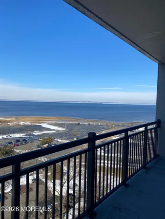 $2,985 | 10 Ocean Boulevard, Unit 9B, Atlantic Highlands, NJ 07716